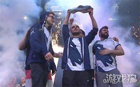 立足的第一 立足的第一