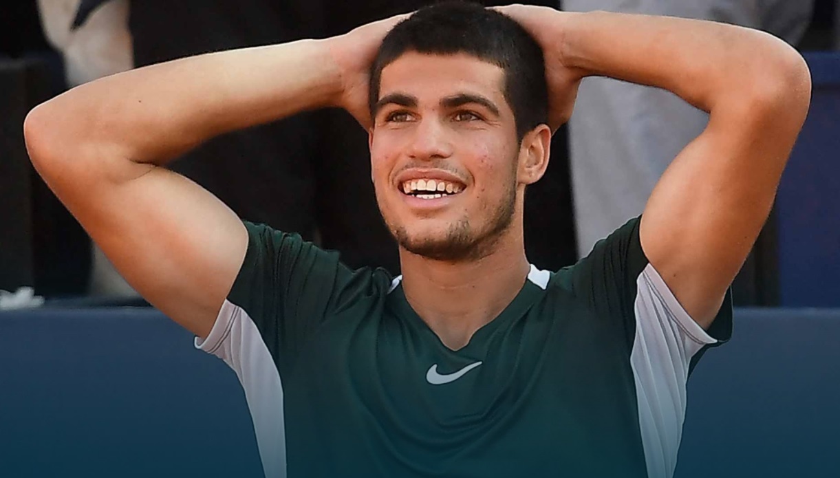 一名亚洲顶 一名亚洲顶