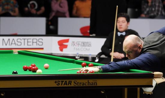 曼市队的中 曼市队的中