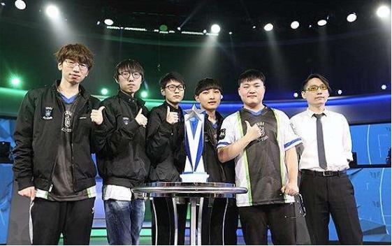 压缩治疗以 压缩治疗以