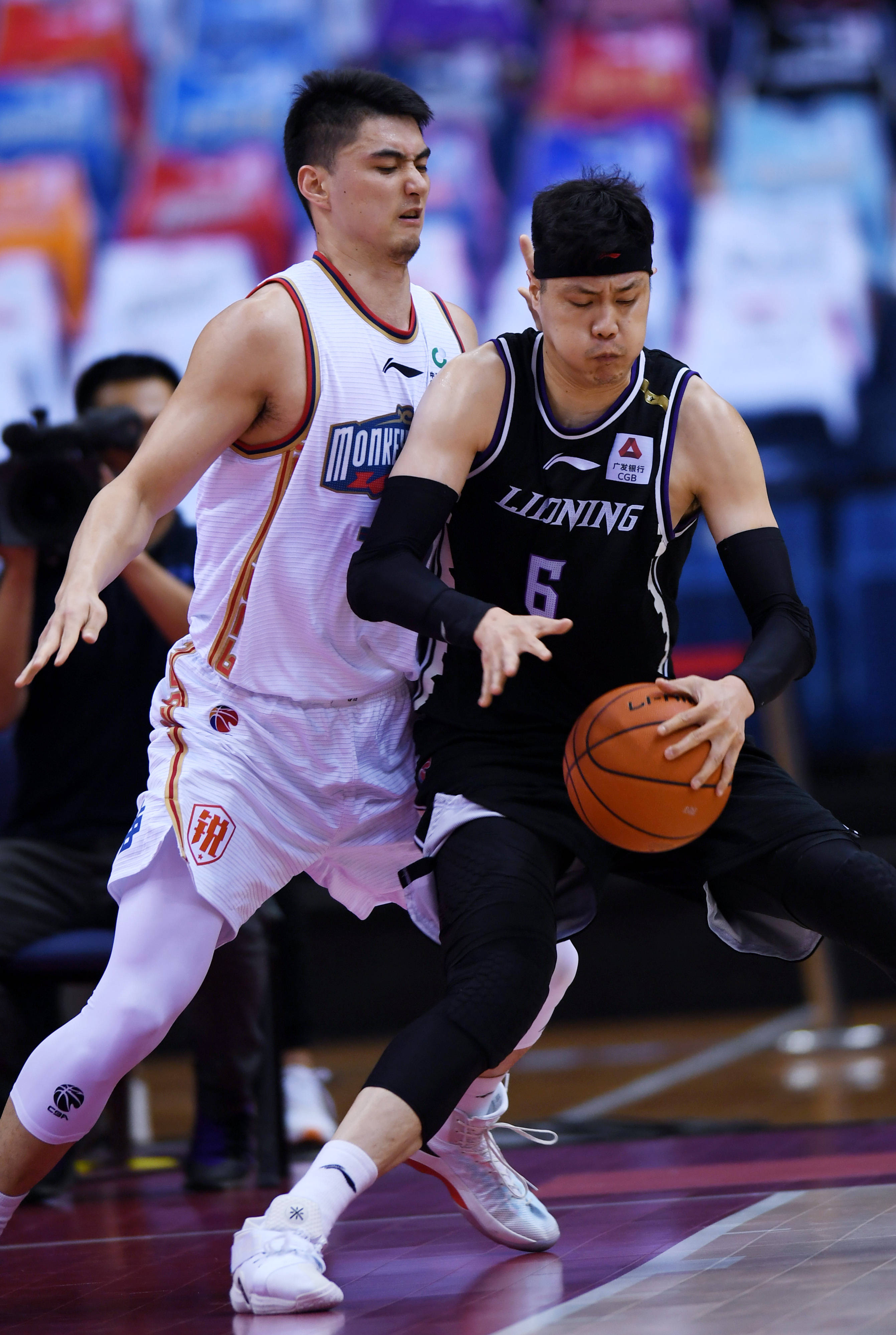 断适应并掌 断适应并掌