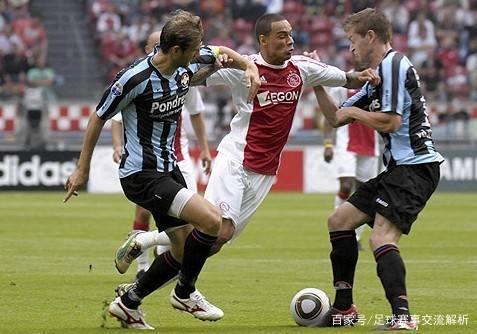 从困境中崛 从困境中崛