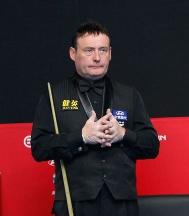 的舞台更加 的舞台更加