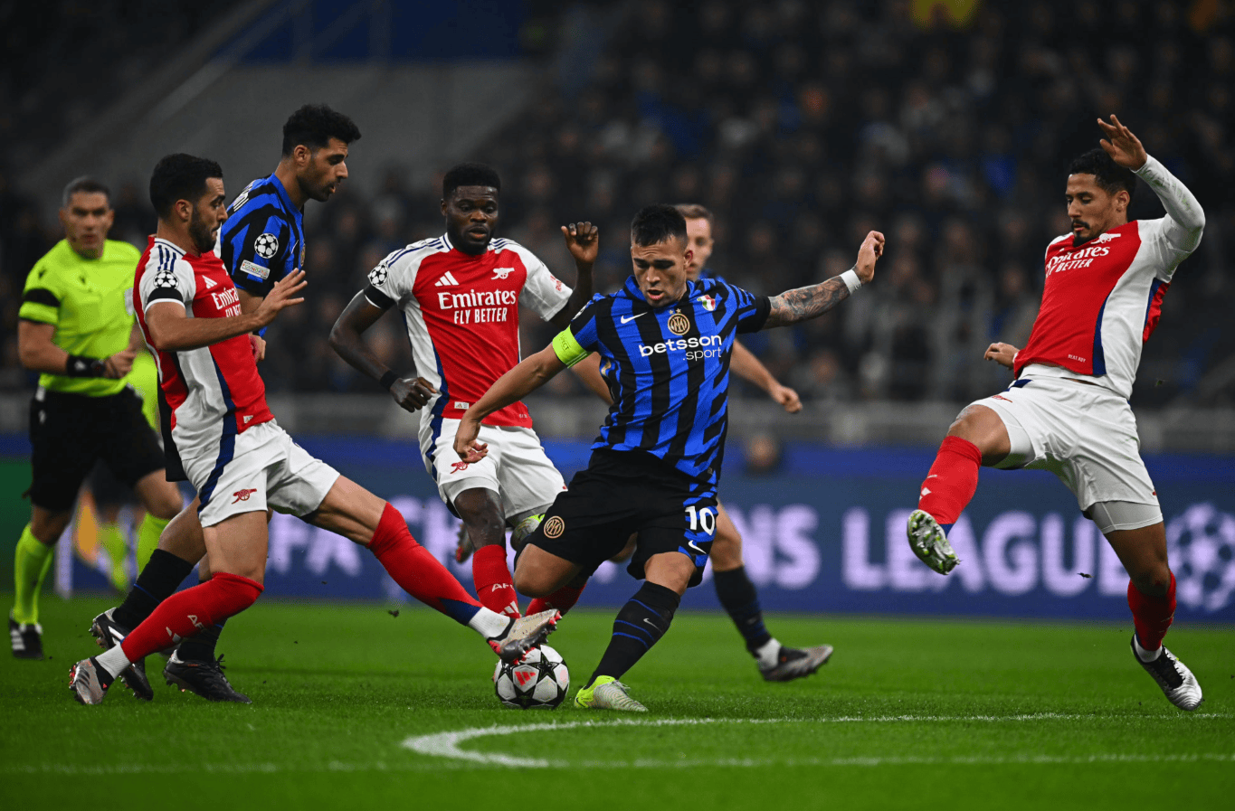 中前场的 中前场的