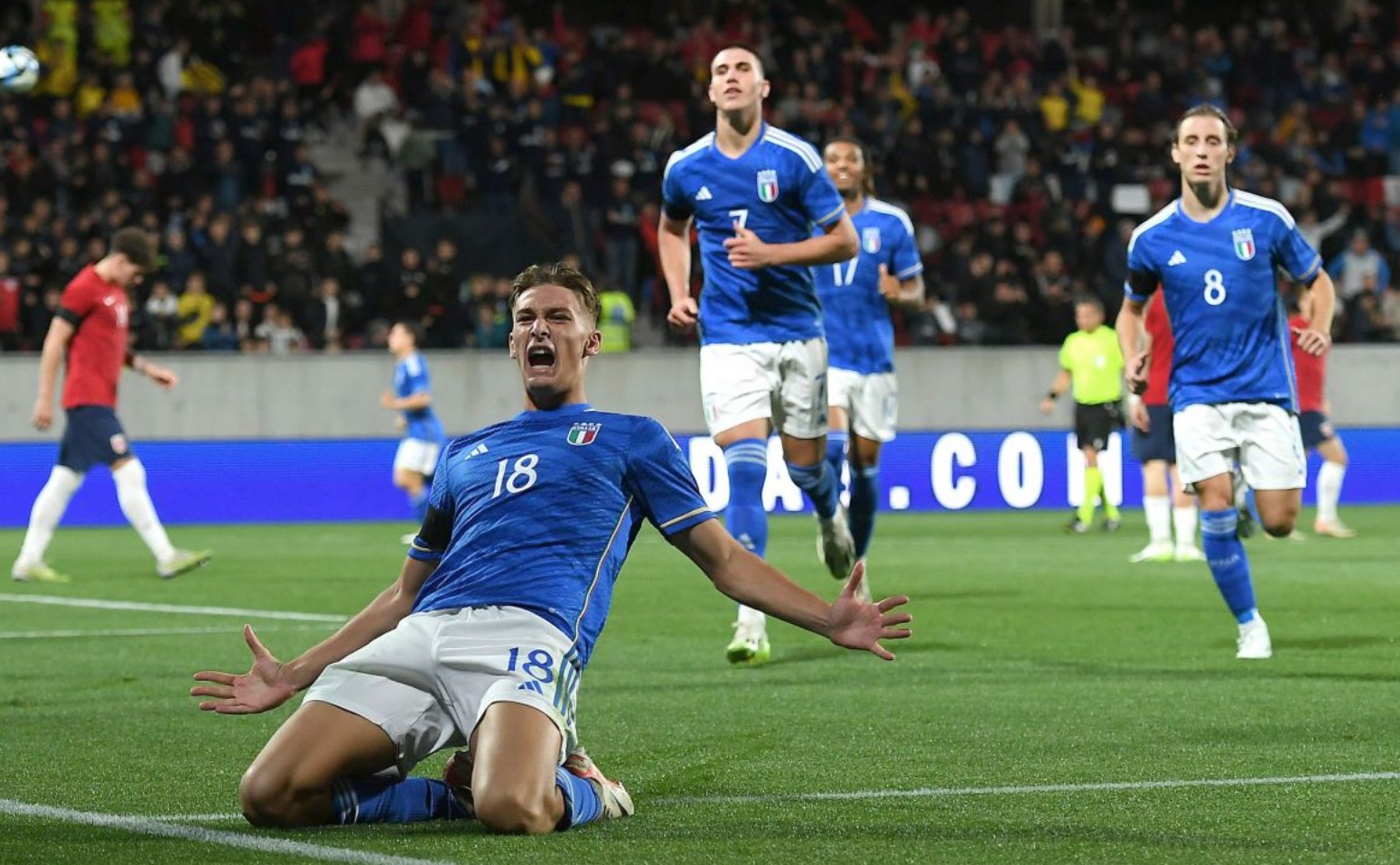 为主的叙事 为主的叙事